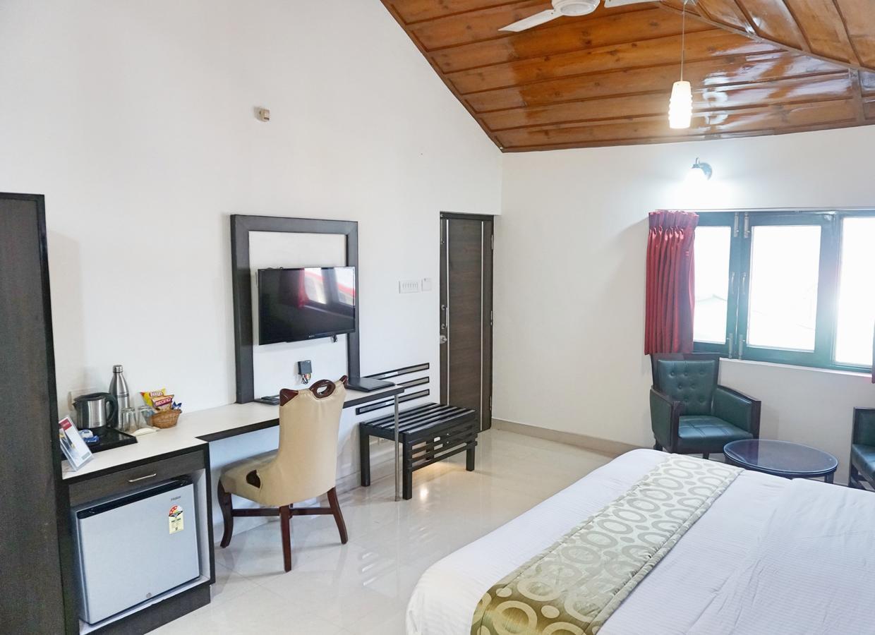 Ess & Bee Resorts Дармсала Екстер'єр фото